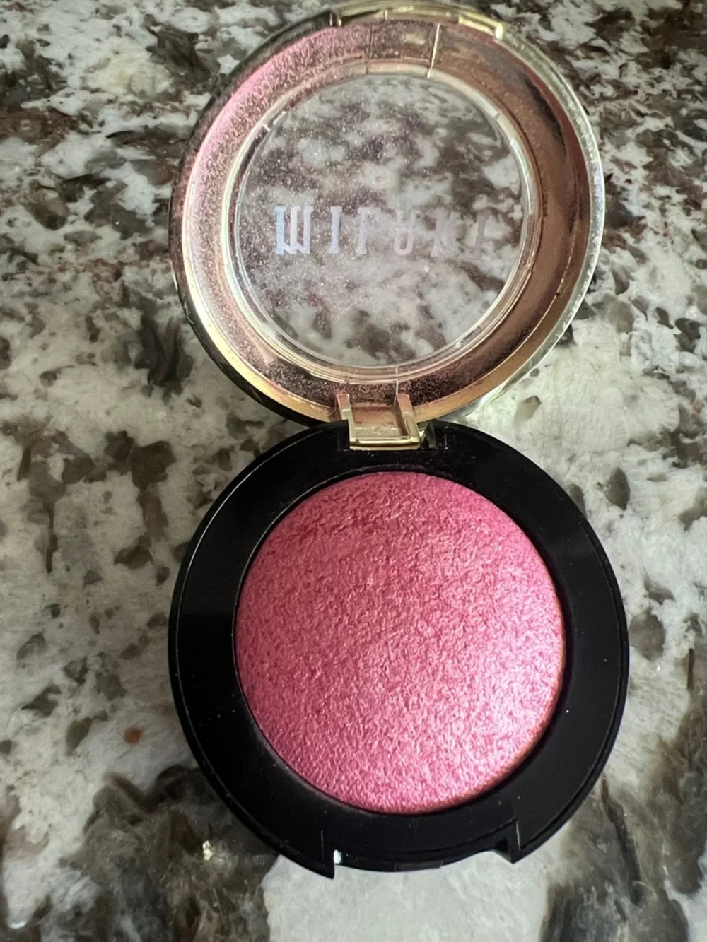 Milani blush in 01 Dolce Pink